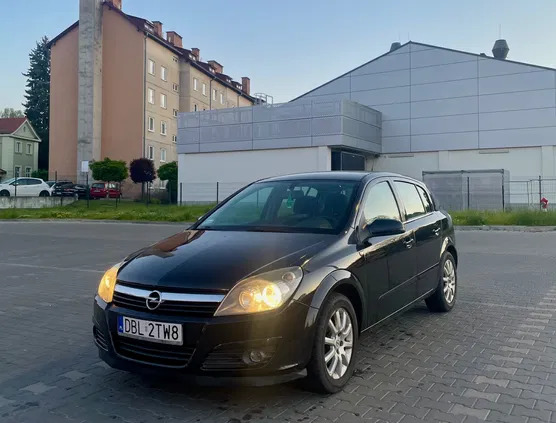 dynów Opel Astra cena 6500 przebieg: 306000, rok produkcji 2005 z Dynów